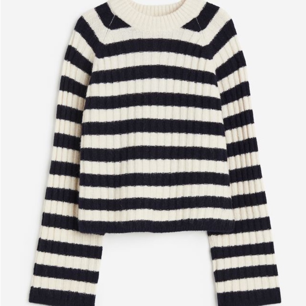 H&M Rib Knit Sweater Size M - Picture 2 of 5